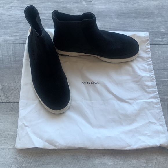 Vince Rhys Suede Sneaker - Picture 2 of 3